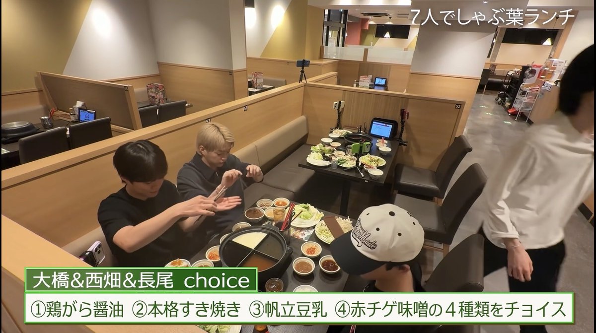 DyVwv's tweet photo. 次男。映画は付き合ってくれなかったけど🍿🎬しゃぶ葉は付き合ってくれた
スープ同じにしようかと思ったけど
どうしても薬膳入れたくて
ひとつ違う😅
楽しくておなかいっぱいでした https://t.co/1Whedc7FzI