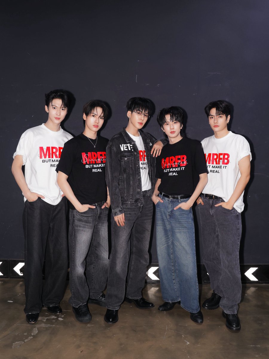 DomundiTV's tweet photo. “อู่อู๋” “เซฟ” “ริวจิน” “แพทจิ” และ “นัน” พร้อมเเล้วสำหรับงาน BATTLEGROUND MR. FANBOY Presented by iQIYI ✨

MR FANBOY CHAPTER 6
#MrFanboyEP6 https://t.co/X5PaKiIEj6