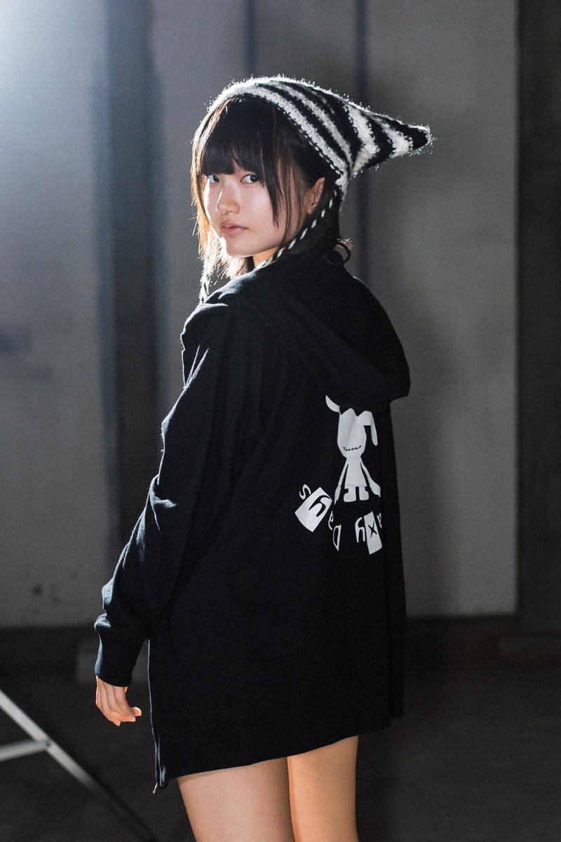 toaru__aibou's tweet photo. Dollyちゃんといっしょ

--------
Blue Moonの夜

@HomaRe6cord5
#天使ほまれ

撮影：スタジオフラムBスタジオ
衣装：DEARIVETH https://t.co/mQxXZpdEu1