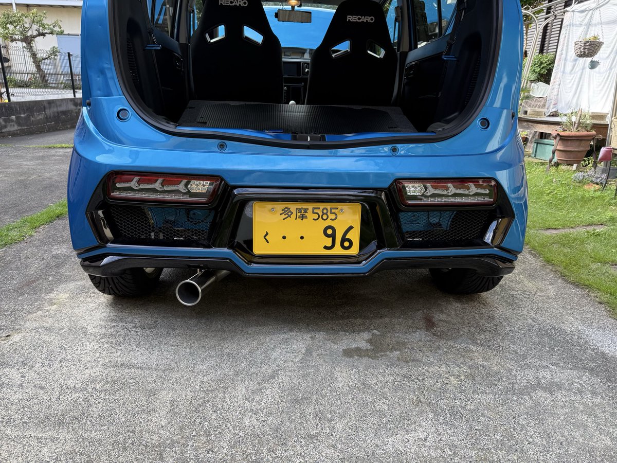 kurocha____R's tweet photo. 今更だけど
モンスポのリアバンパーより
純正の方がかっこよく感じてきた

6万くらいで売れないかな
定価9万+塗装してあるから
安いとは思う

直接取引で https://t.co/92juyxSazk