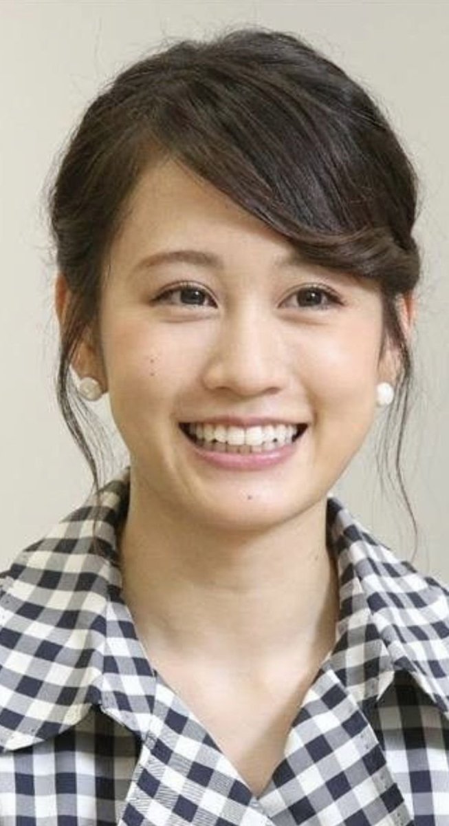 lucia120379's tweet photo. 顔が変わるんじゃなく、メイクを変えるが正解
#前田敦子 #メイク https://t.co/G5QrOo88xP