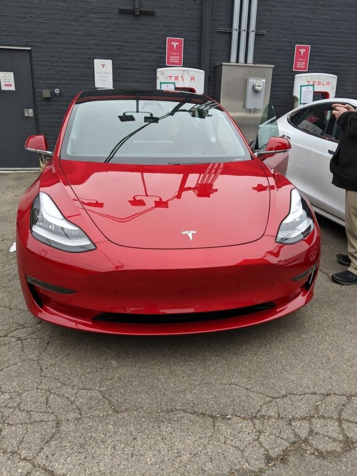 WarniaX's tweet photo. Driving Tesla today🚀 , thinking about tomorrow. The future belongs to those who see it coming♠️the future is electric ⚡ The question is: who’s ready to own a piece of it?🚀🚀#tesla #innovation #hardwork #spacex #canadacar #usa https://t.co/aaZ9klKyXA