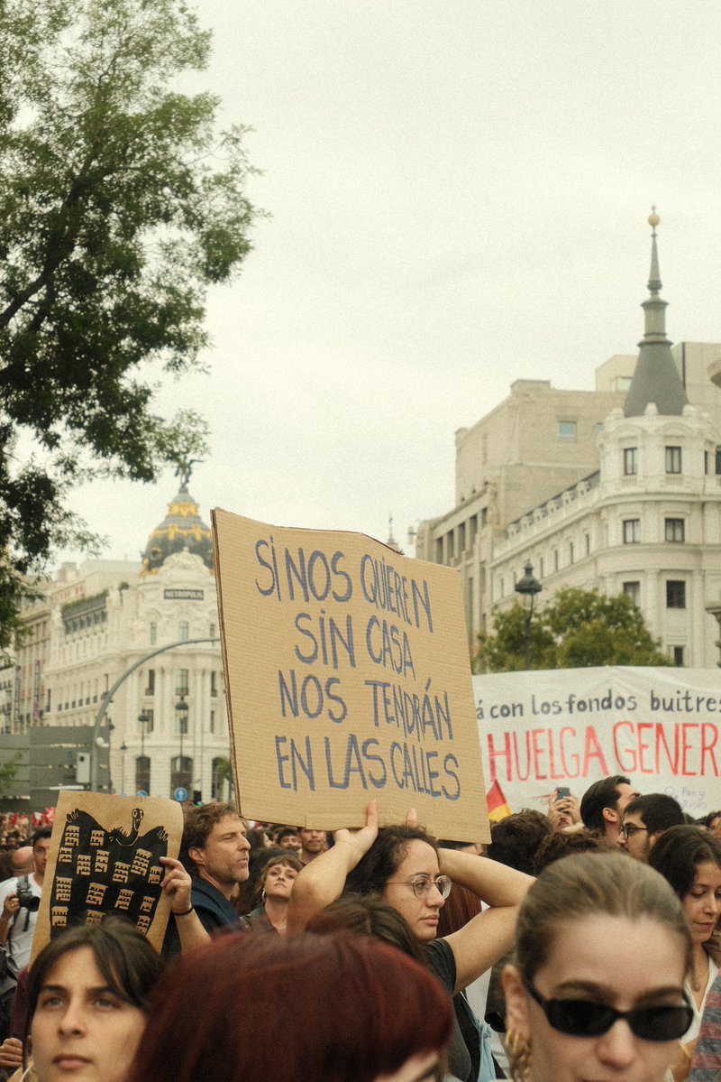 drvnnk's tweet photo. Imágenes de la Manifestación por la Vivienda de hoy! Ha sido increíble https://t.co/guh5taOMd6