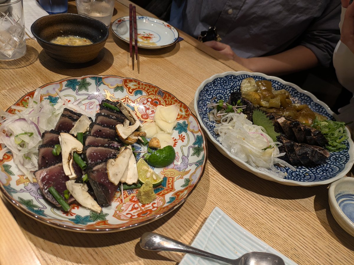 takuya8_24's tweet photo. かき氷とボドゲと鰹の日。めっちゃ美味し楽しかった https://t.co/HdjwnOVNwc