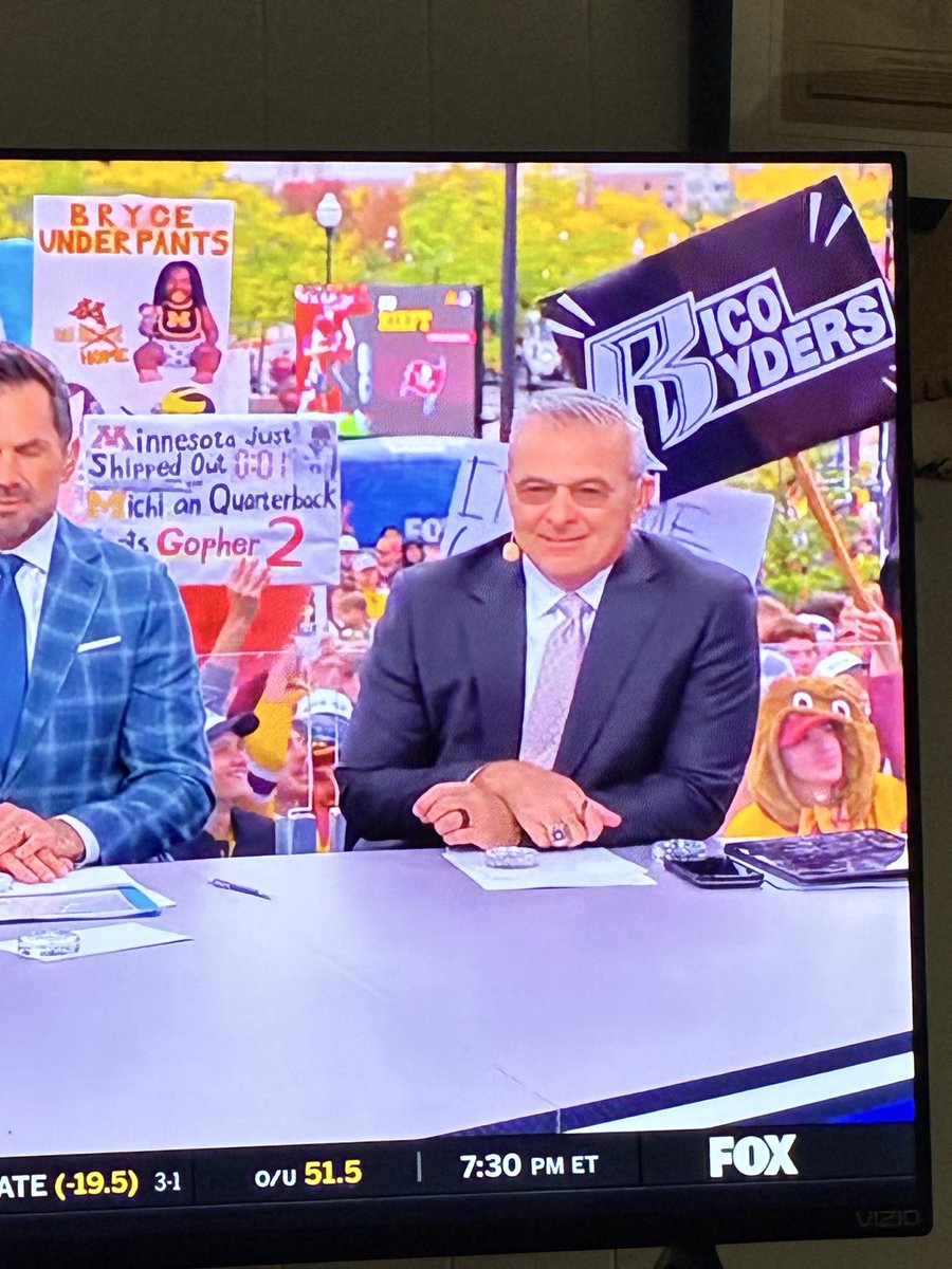 Guppy5512's tweet photo. WE RYDE AT DAWN!!! Hell of a pull at big noon kickoff! @stoolpresidente @Return_Of_RB @BarstoolBigCat https://t.co/cJPtGxlKMh