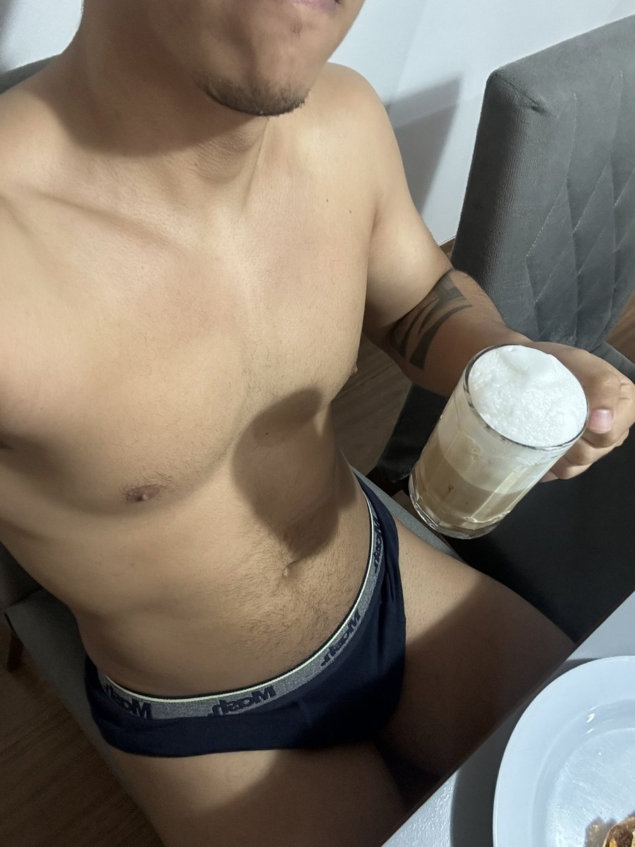 takeonnme's tweet photo. O café que acabei de fazer 😮‍💨 https://t.co/4jbP4V9iUv
