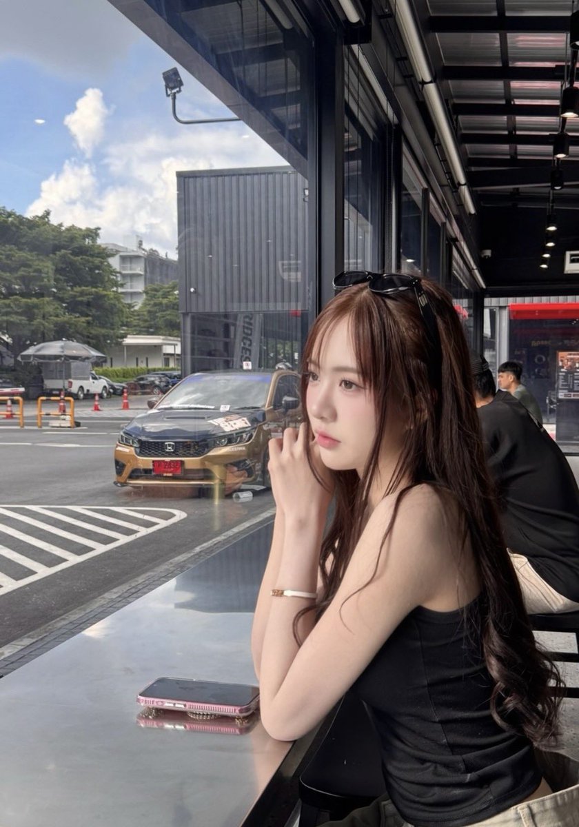 AmalSnithie's tweet photo. 💄”ตอนแรกก็ไม่เชื่อ จนกระทั่งลองใช้เอง... ไอเทมลับที่บิวตี้บล็อกเกอร์เกาหลีโหวตให้เป็นอันดับ 1!“ 🦋 ครีมกันแดดเนื้อซูเฟล่ บางเบา คุมมันนาน 🌤️
🆔 ef99999999
#รับงานสมุทรปราการ #เทพารักษ์ #ปากน้ำ https://t.co/JMDdcZwTCl
