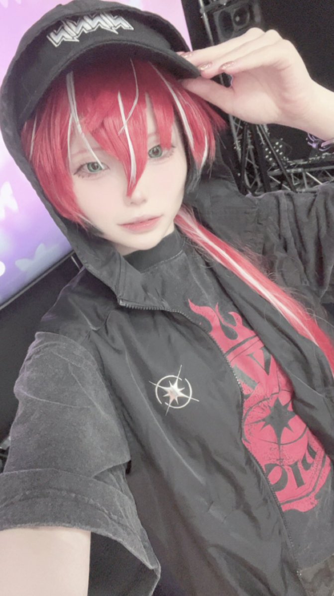 tank_souko's tweet photo. 京都の時と画角同じすぎるけど初めてコンパスの併せ誘ってもらえて超楽しかったです😭撮影していただいたお写真は後々🙏
#HEROS_CROSS https://t.co/3X2Lg6XhMs