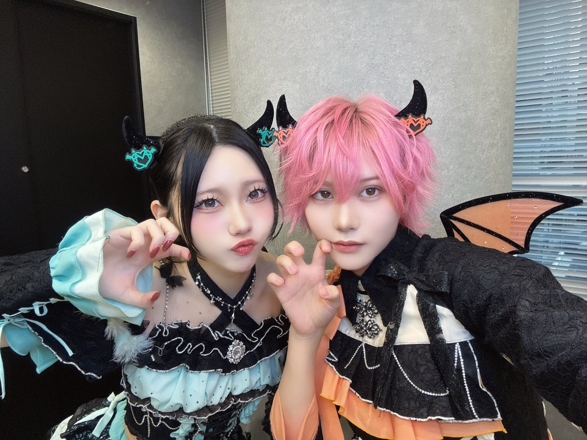 AVAM_Official's tweet photo. ︶︶︶︶⪩⪨︶︶︶︶︶︶⪩⪨︶︶

『夏衣装2026 オンライン特典会』
ありがとうございました💙🤍❤️🧡💚🩷💜
お届けまでお楽しみにっ🚚*.ﾟ+

︶︶︶︶⪩⪨︶︶︶︶︶︶⪩⪨︶︶

#AVAM #アベアム https://t.co/aAcfrXijlP