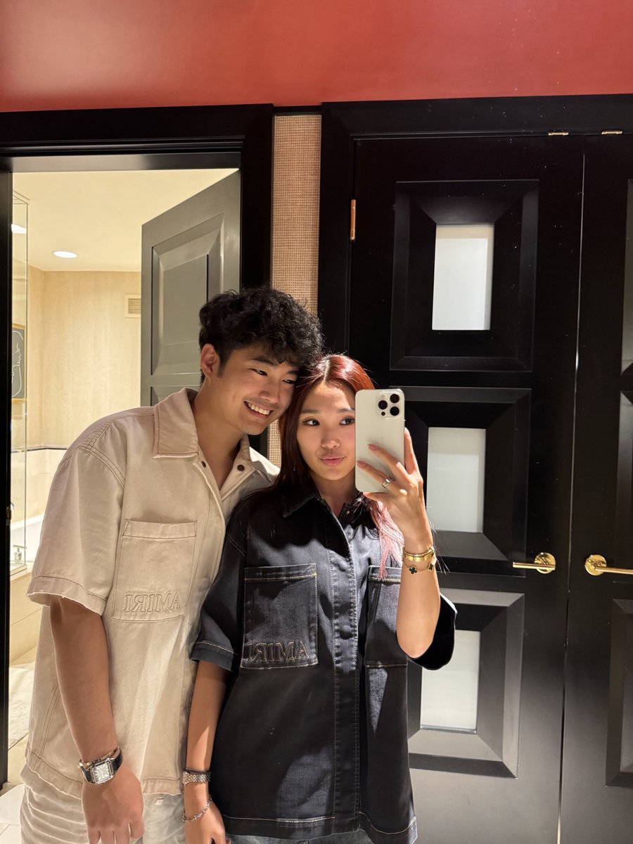 katiewonn's tweet photo. happy bf day <3 https://t.co/HxnqwefIMP