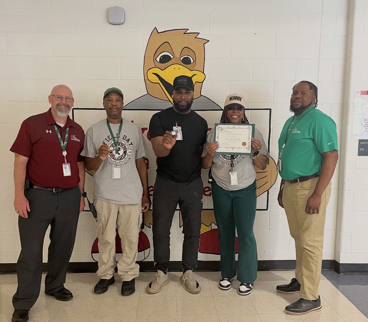 SPMITCHELL_ISES's tweet photo. National Custodian Day! Thank you Mr. Korey and Mr. Rodney for taking care of ISES! #ShineandSucceed @FultonZone5 https://t.co/DPLslpW6jn
