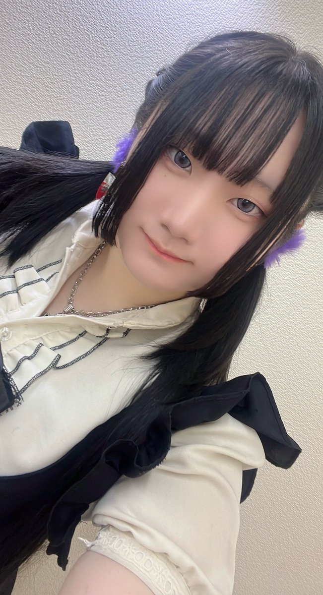 tuyu_chacha_'s tweet photo. 3日のおきゅおわ☔️

ご帰宅ありがとうございました〜！もちゃもちゃ沢山お話出来て楽しかった😸
超久々にリタさんとお給仕できてはっぴーだったょん〜🎶
そういえば、インナーカラー無くなって黒髪になりました〜〜〜

次のお給仕は10日です！ https://t.co/DBmkpOL78H