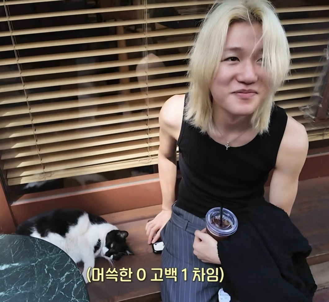telukkur's tweet photo. OOOOWWW KITTY BOY 💔💔💔❤️‍🩹 https://t.co/OKy5OYk24V