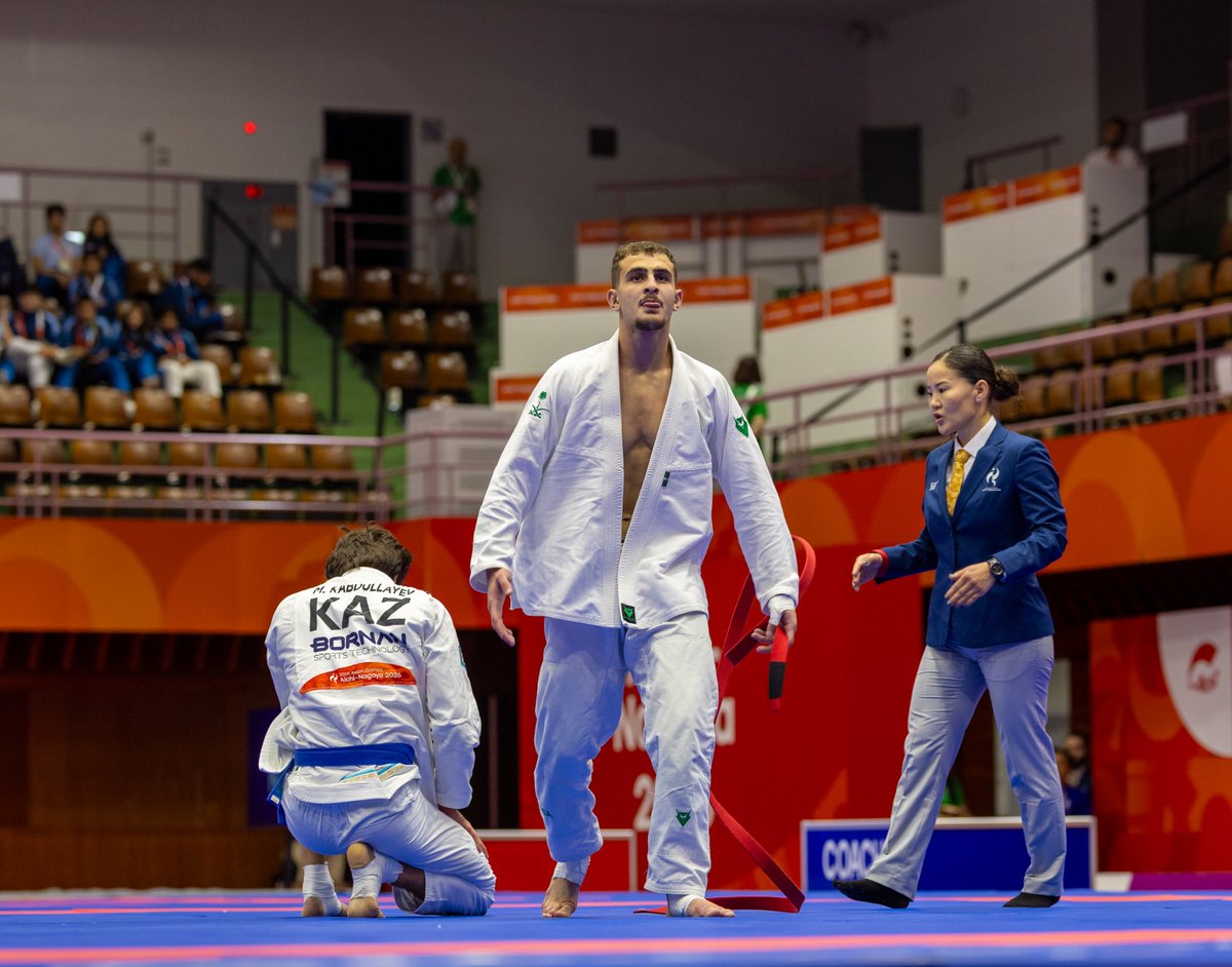 Saudi_Gazette's tweet photo. 🇸🇦🥇 GOLD AT HIS FIRST ASIAN GAMES!

Saudi Arabia’s Abdullah Nada claims jiu-jitsu gold in the men’s -85kg category after defeating Kazakhstan’s Miri Kabdulayev 7-0 at #Nagoya2026. https://t.co/mApNqErtxu