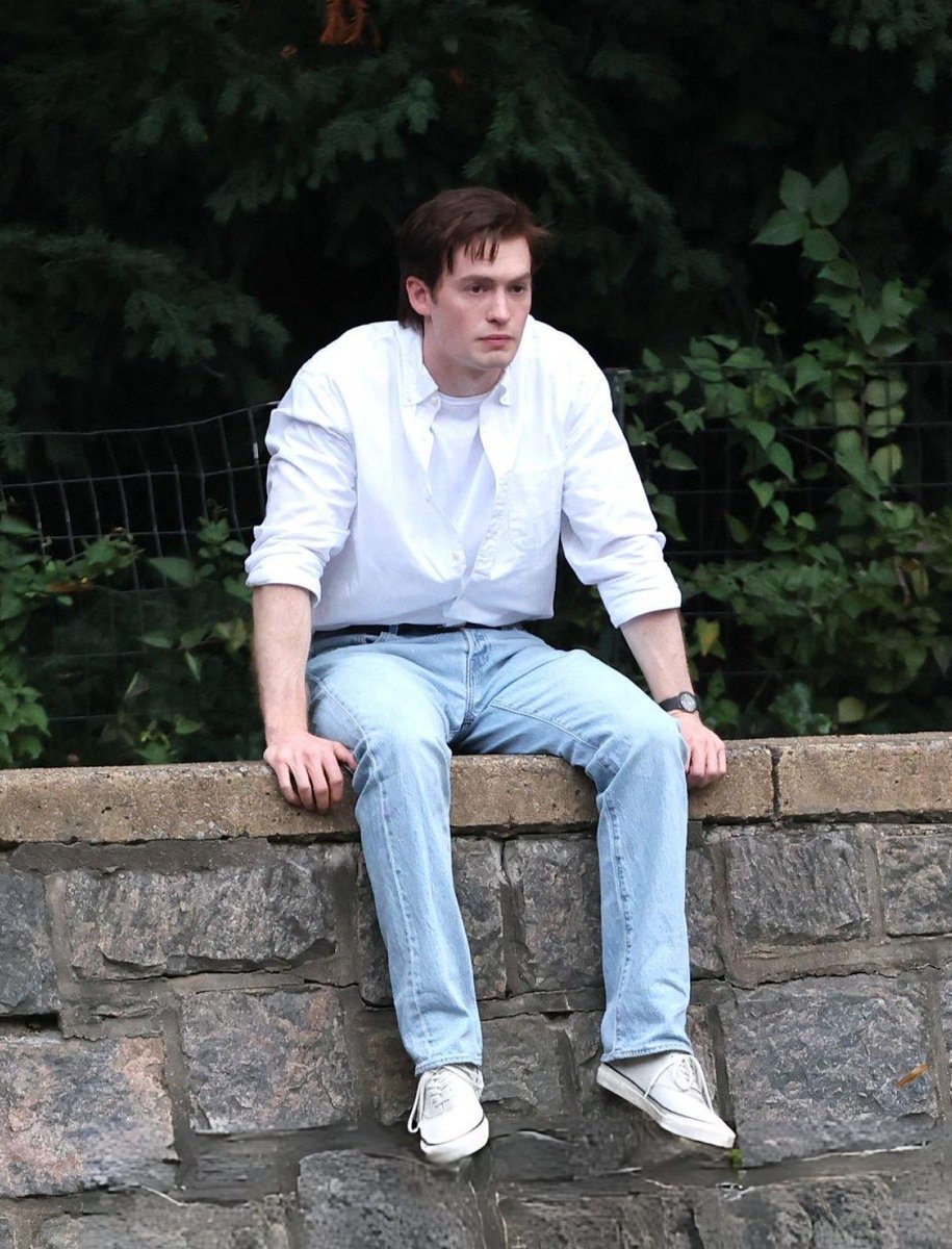 dailykitconnor's tweet photo. kit connor and diana silvers on the set of "prǝppy" in central park.

the scene filmed is the most crucial and shocking of the movie. the scene of the murder of jennifer levin. https://t.co/qlOyDApo09