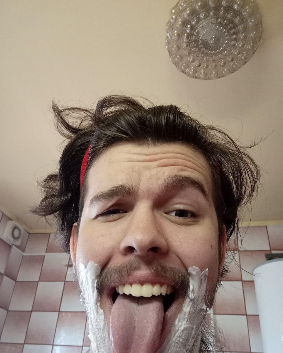 KrissP_Bacon's tweet photo. life is a joking 😜 https://t.co/7GSplQTUUa