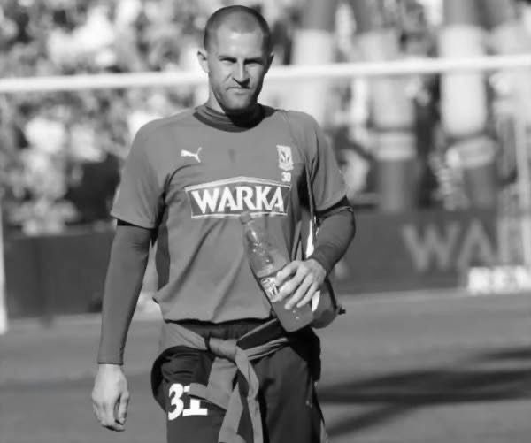 historiaSportu_'s tweet photo. 46 lat temu urodził się Ivan Turina, bramkarz Lecha Poznań w latach 2008-2009. Cześć jego pamięci! https://t.co/9IEhwwHecr