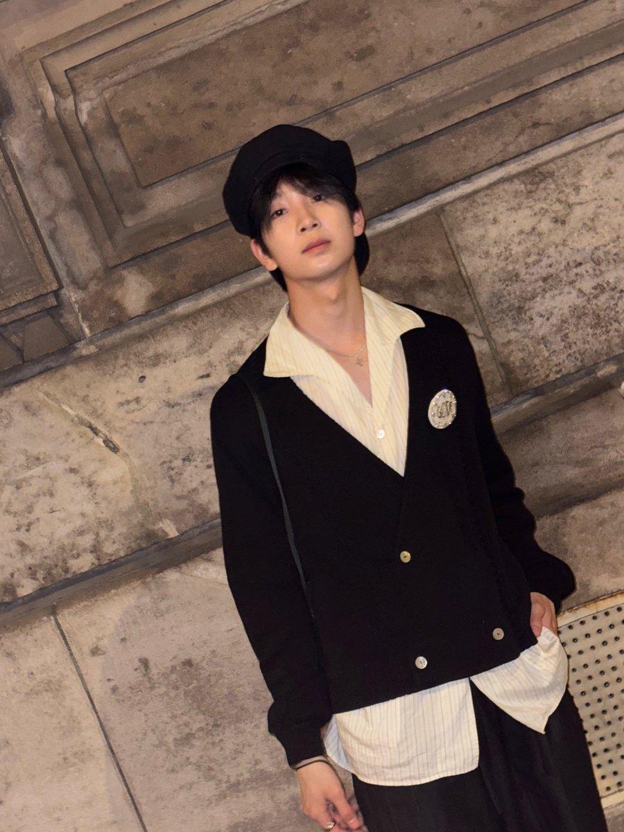jiiiho's tweet photo. Happy Boyfriend Day to the best boyfriend in the world. <3 https://t.co/wedcvtadNS