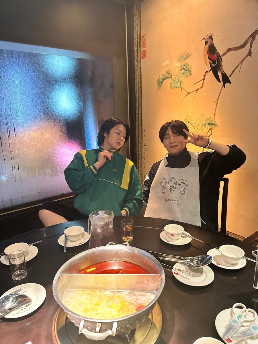 SJ_2GTK's tweet photo. 너무 행복해보여서 할말이없다... 어제와 많이 다른 어떤 남자의 표정 https://t.co/mAKyFg7CCc