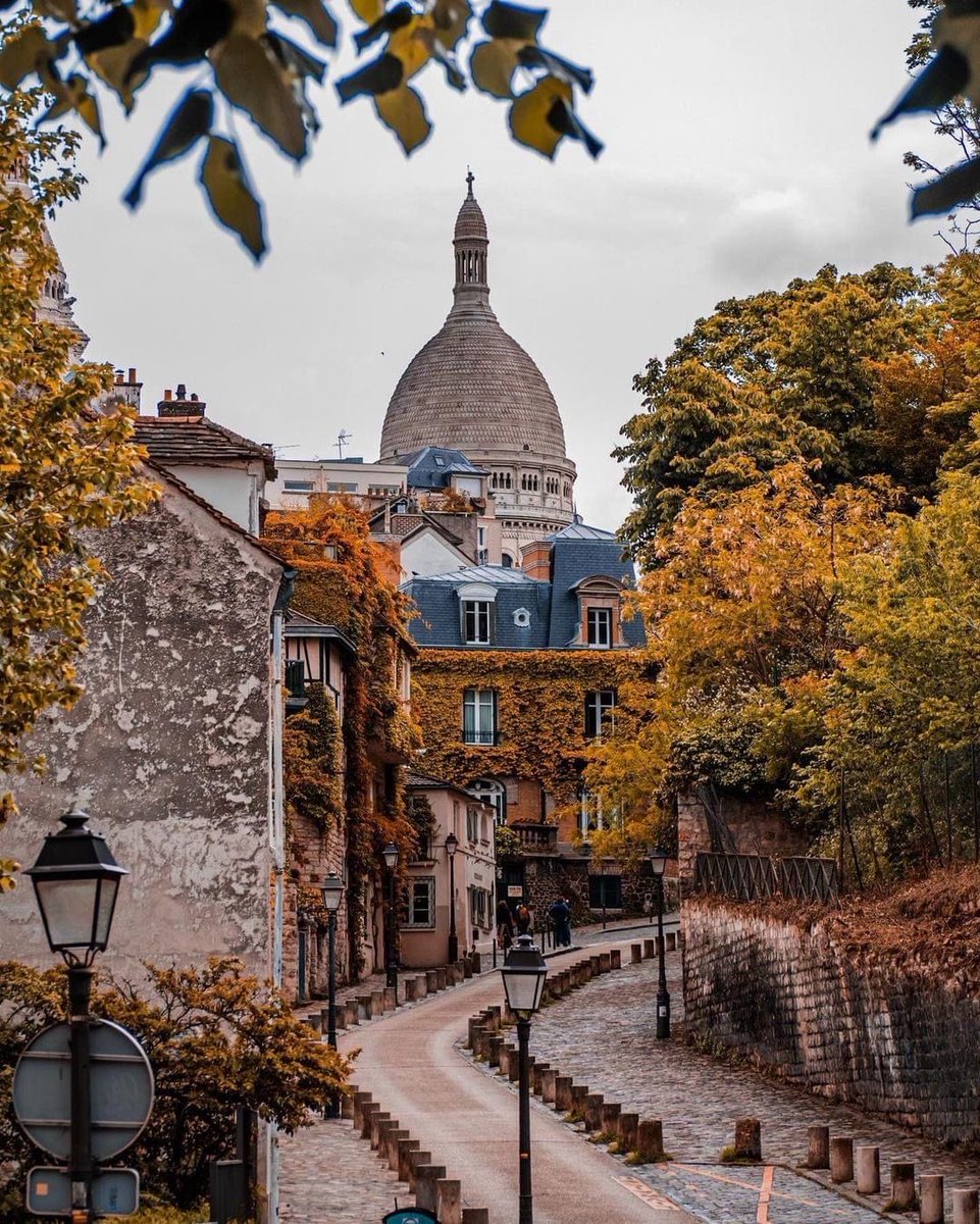 archi_tradition's tweet photo. Montmartre, Paris 🇫🇷 https://t.co/3xMltpXAF8
