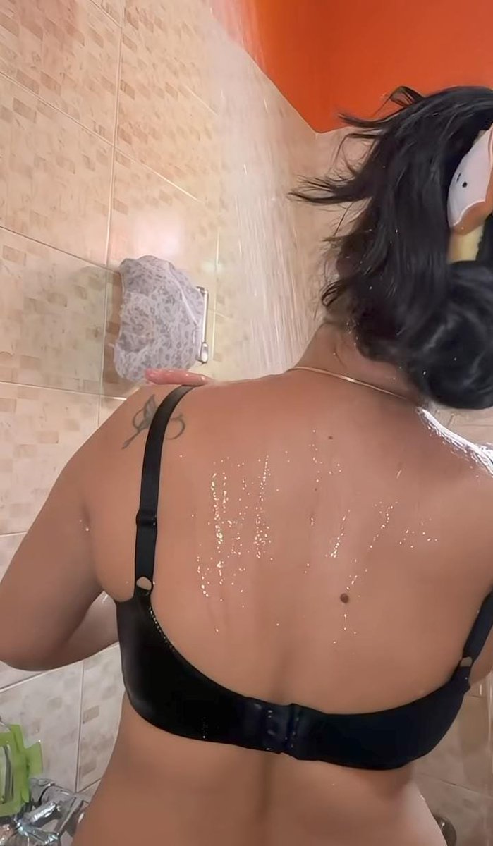 Roshniibabe's tweet photo. Who wants to join??? https://t.co/d5vNPlCOhG