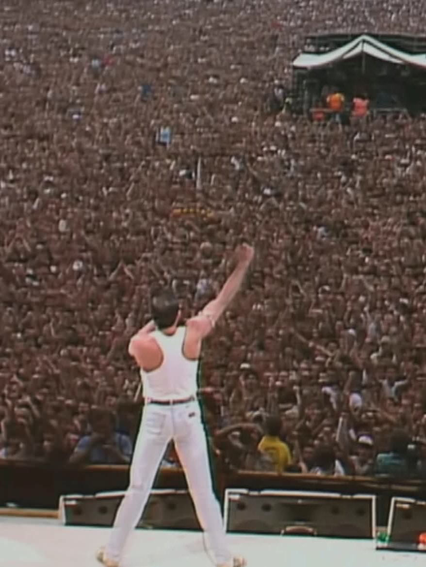 historyinmemes's tweet photo. Just before Live Aid in 1985, Freddie Mercury was reportedly warned by his doctor not to perform because he was experiencing vocal problems. Mercury chose to take the risk anyway, stepping onto the stage with Queen at London’s Wembley Stadium.

For roughly 21 unforgettable minutes, Queen captivated the enormous crowd. Mercury’s commanding vocals, effortless confidence, and legendary stage presence transformed the performance into one of the defining moments of the historic concert. Years later, a BBC poll named it the greatest rock gig of all time.

More than four decades later, Queen’s Live Aid set remains an iconic moment in music history and a powerful example of Freddie Mercury’s extraordinary ability to command a stadium.