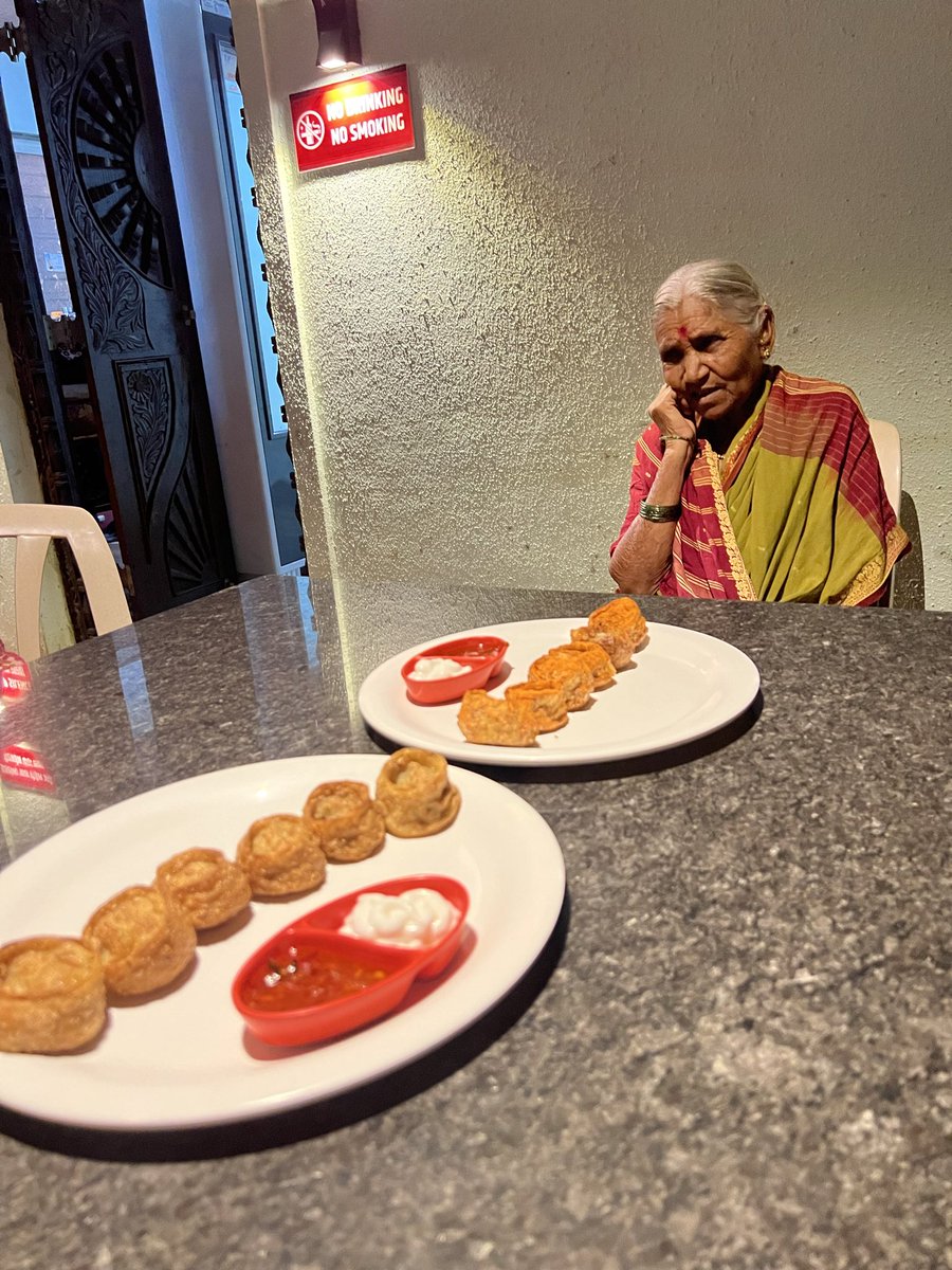 eerhsanahD_14's tweet photo. Happiness is spending time with Aaji and seeing her smile. ❤️
Sometimes, the greatest happiness is simply giving happiness to the ones closest to your heart. 🥹✨

#Grandmother #hometown https://t.co/0Brb5ahSrp