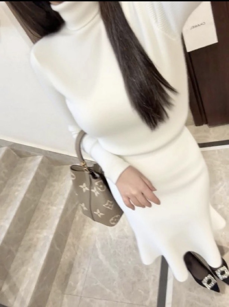 AngelaTurk90173's tweet photo. 付き人に求めるもの。
学歴→不要
資格→不要
高収入→不要
必要なのは
運転できる
よく笑う
話を聞ける
以上😂 https://t.co/svtC1X0UxA