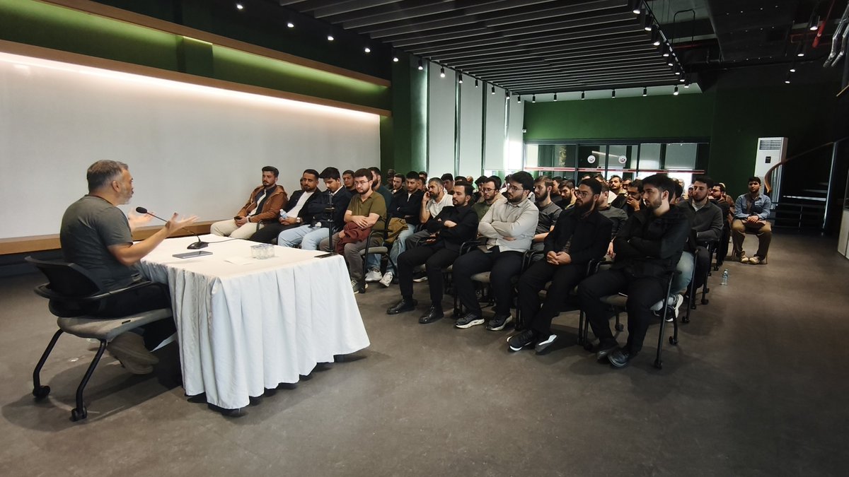 gencozgurder's tweet photo. Hüseyin Gökalp ( @huseyin_gokalp ) hocamızla "Müslüman Gencin Sorumluluğu" başlıklı seminerimizi tamamladık.

Kıymetli hocamıza sunumlarından dolayı teşekkür ederiz. https://t.co/543Aifo5Nw