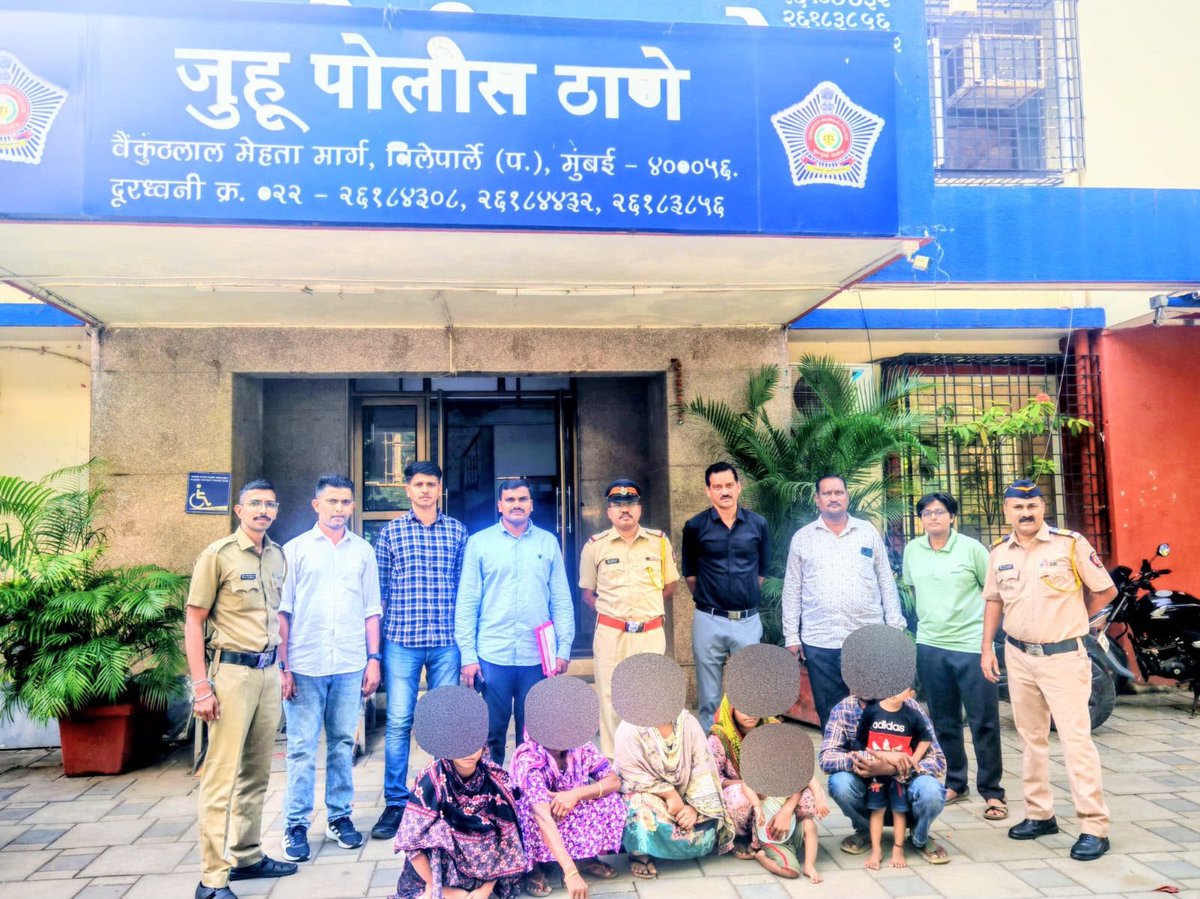 AskAnshul's tweet photo. In the last 24 hours in Maharashtra:
A) A racket was busted in Mumbai that was facilitating the entry of illegal Bangladeshis into India and arranging for them to obtain Aadhaar cards and other identity documents. In this case, 6 illegal Bangladeshis were arrested, and 40 forged Aadhaar cards were recovered from them.
B) 7 illegal Bangladeshis (1 man, 4 women, 2 children) were arrested by the Anti-Terrorism Cell of the Juhu Police Station.
Few months ago, Maharashtra govt ordered authorities to identify illegal Bangladeshis availing benefits of govt schemes and ration cards.