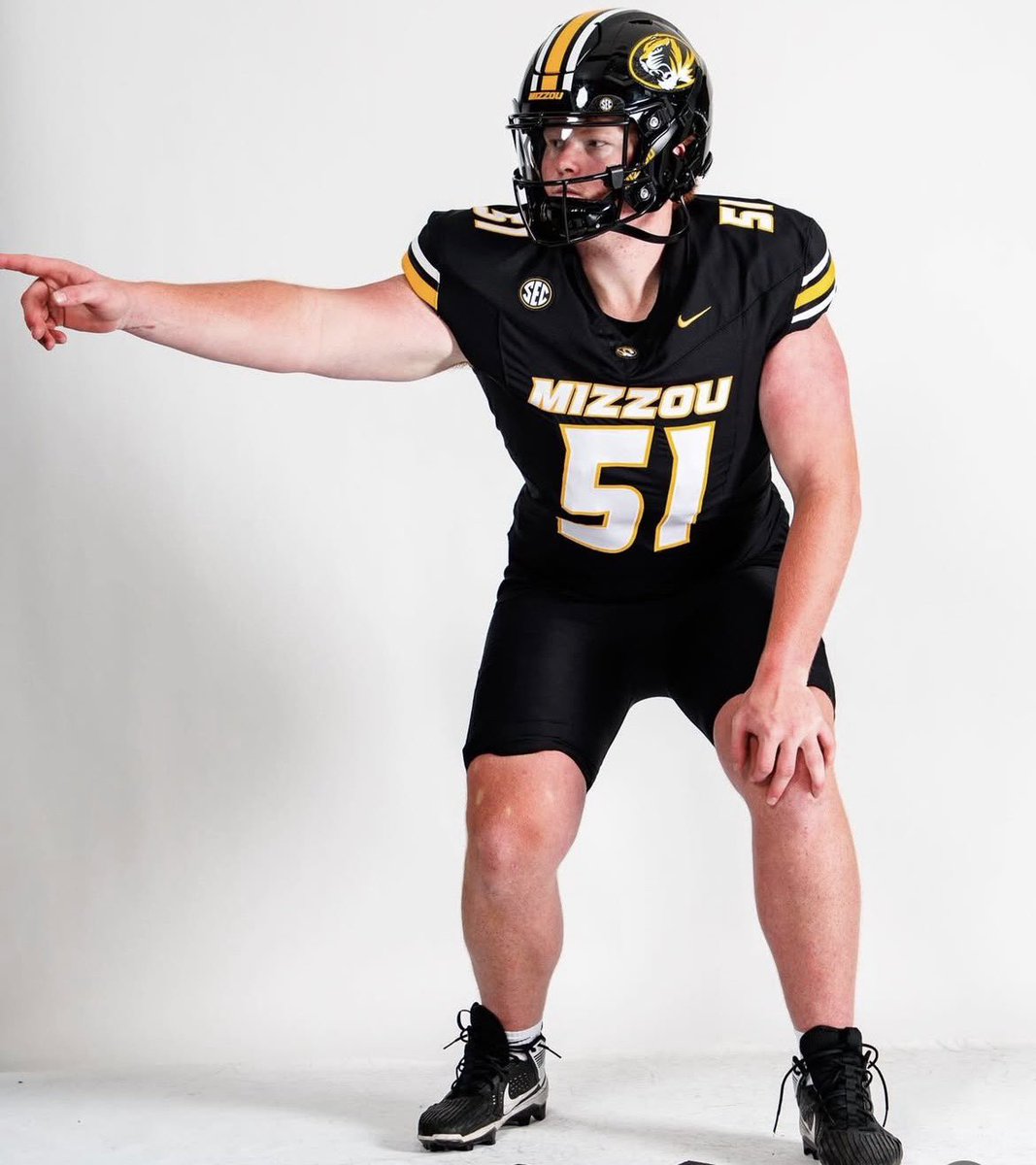 Mizzoubacca's tweet photo. Bad news for Florida

Luke Work woke up today https://t.co/T3V6sojoPI