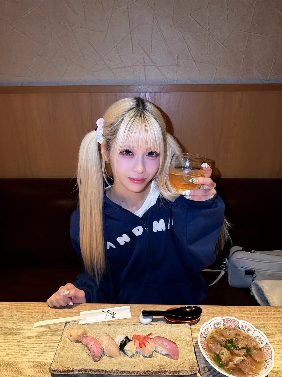 emma__RePLAY's tweet photo. 金沢1日目ありがとう〜！！🐟 https://t.co/DqSOeZEOoG