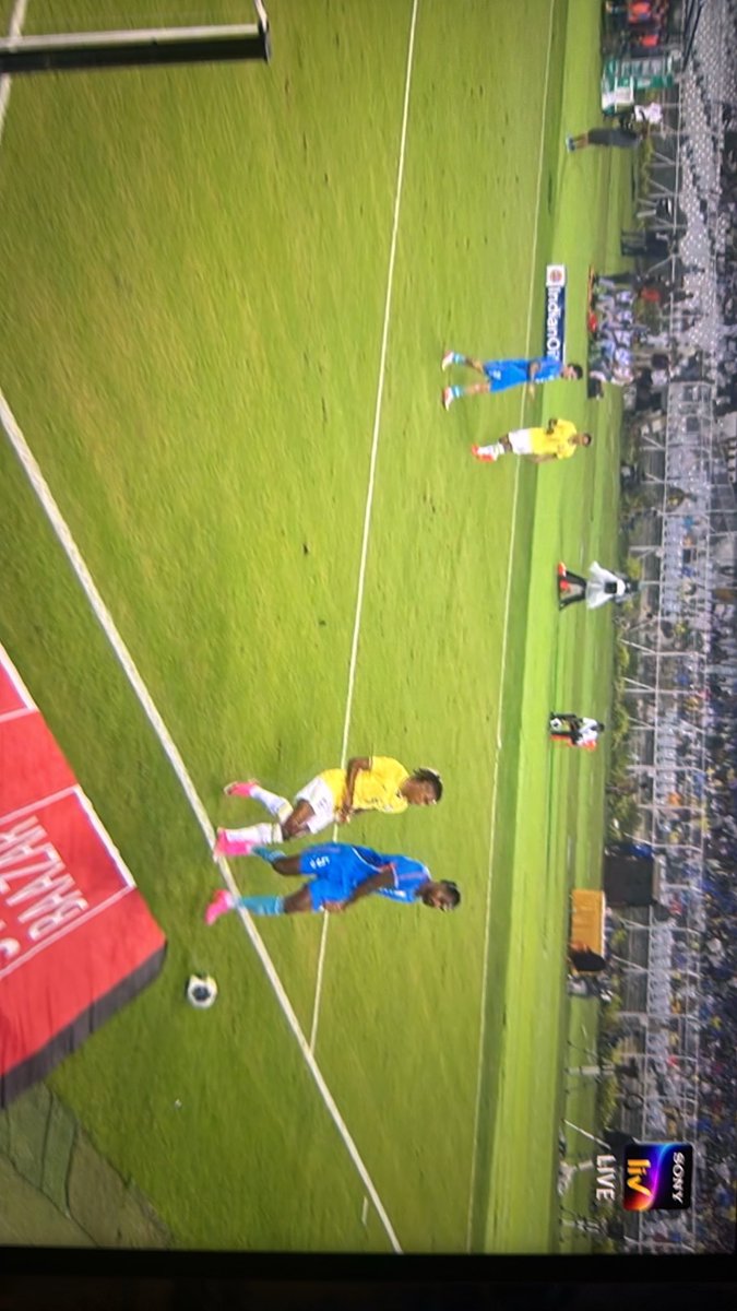 FootballGyaani's tweet photo. Solid defense from INDIA 👀

#indiavsbrazil #fifa #football #trending https://t.co/Bw09HnkMQj