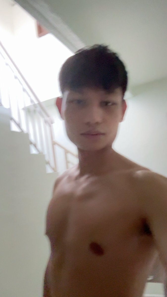 yanch1234's tweet photo. 隨便發一下 https://t.co/Q5hICUdP0R