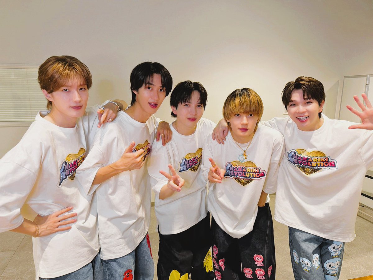 fnc_milk_shop's tweet photo. 🎁🐮 M!LK プレゼントキャンペーン 🎤💖

ARENA TOUR 2026-2027 開催記念✨
抽選で100名様にM!LKグッズをプレゼント🎉

応募方法👇
① @fnc_milk_shop をフォロー
② ❤️いいね
③ 🔁リポスト

当選者にはDMでご連絡📩
たくさんのご応募お待ちしています！✨

#MILK https://t.co/kn3zUYyFDe