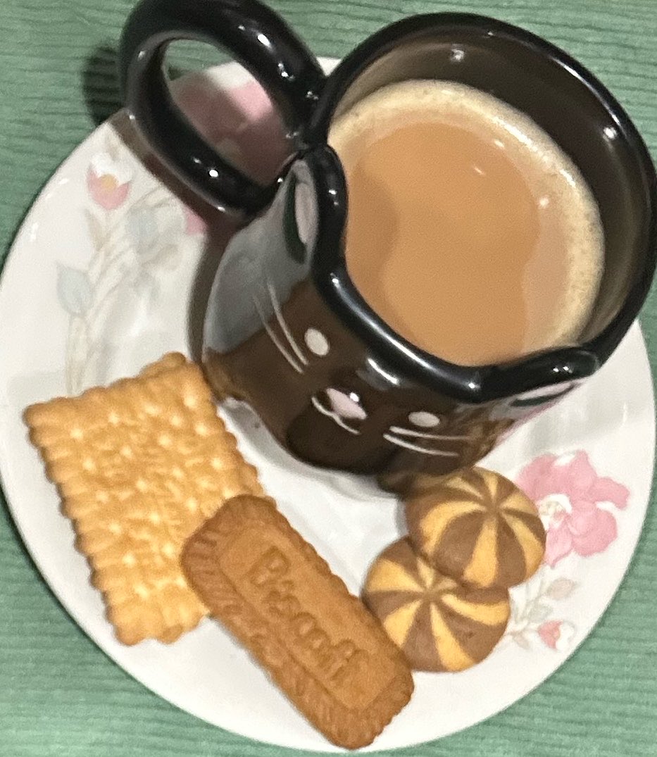 MariMaridouble's tweet photo. (◠‿◠ ✿) tea and biscuits ♡ https://t.co/mJ10EFE7x9
