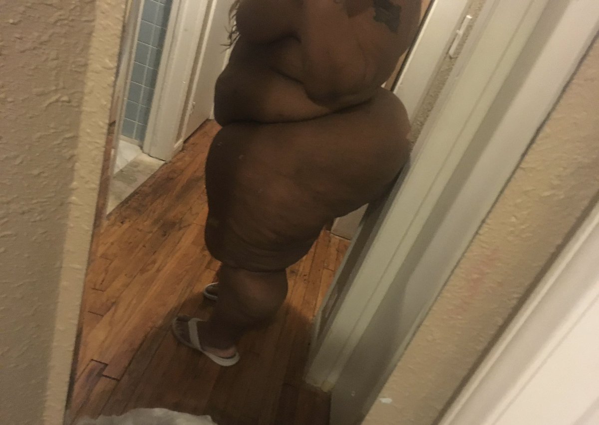 Biggbeautyyyy's tweet photo. Is it fat enough for you? (: #ssbbw #bbw #fatass #phatass #gilf #bigass #freaks #content https://t.co/6r2mfhxYER