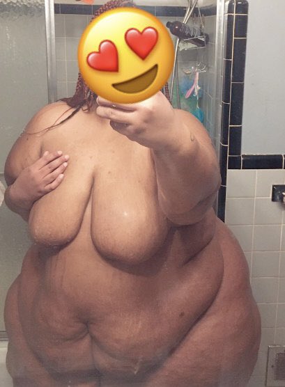 Biggbeautyyyy's tweet photo. Is it fat enough for you? (: #ssbbw #bbw #fatass #phatass #gilf #bigass #freaks #content https://t.co/6r2mfhxYER