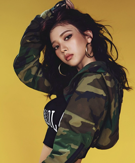 AboutMusicYT's tweet photo. aespa's Karina has the most viewed hashtag for a 4th generation kpop girl idol on TikTok, generating over 61 billion views. https://t.co/FYfHUW4Rhq