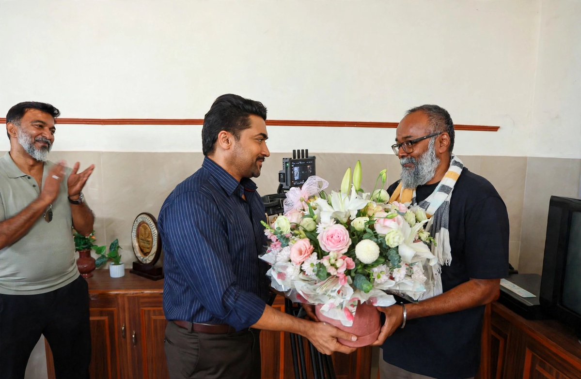 srkathiir's tweet photo. That firm handshake n ur glittering eyes conveyed far more appreciation than words ever could. Thank U, THE ONE @Suriya_offl sir, for Ur wholehearted, encouraging n electrifying wishes for #Mandaadi. We r truly overwhelmed n energized. U r always an inspiration for me &amp; my team❤️ https://t.co/Qp3FdFK4RE