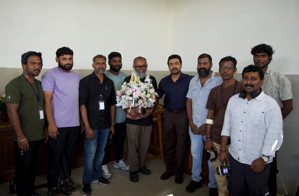 srkathiir's tweet photo. That firm handshake n ur glittering eyes conveyed far more appreciation than words ever could. Thank U, THE ONE @Suriya_offl sir, for Ur wholehearted, encouraging n electrifying wishes for #Mandaadi. We r truly overwhelmed n energized. U r always an inspiration for me &amp; my team❤️ https://t.co/Qp3FdFK4RE
