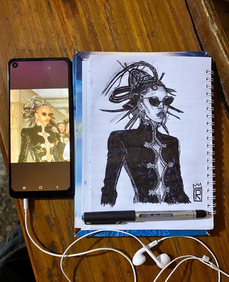 byramonade's tweet photo. stuff i drew in class https://t.co/xQpdQHgQkd