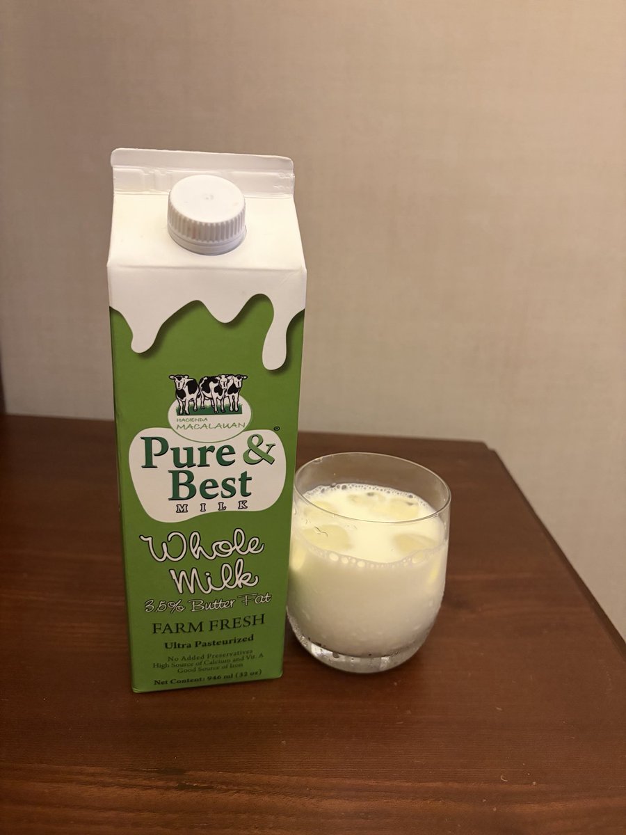 KinaSaito's tweet photo. 風呂上がりの牛乳うまー！！！って飲んで思い出したけど、セブ島で飲んだ牛乳やっぱり風味というか、乳(ちち)感強かった気がする？最初は濃くてうま！ってなったけど、毎日飲むには少し癖があったかも
世界の牛乳飲み比べしたいなぁ！ https://t.co/bE9Z8rhw3u