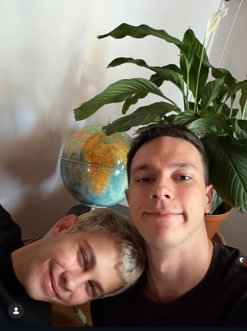 poolswithyou's tweet photo. BLONDE LOVRO S4 CANON WE ARE SO INCREDIBLY BACK #sramhr https://t.co/NgeLiJbk4z