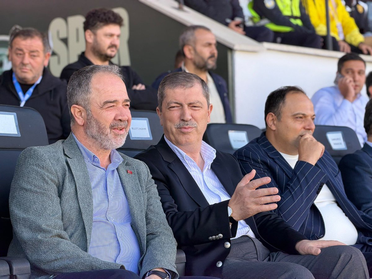 akpartitokat's tweet photo. 📍Erbaa

Tokat’ımızı 2. Lig’de başarıyla temsil eden Erbaaspor’umuzun, Aliağa FK ile karşı karşıya geldiği müsabakada takımımızı desteklemek üzere tribündeki yerimizi aldık.

… https://t.co/HsmMqrQLao