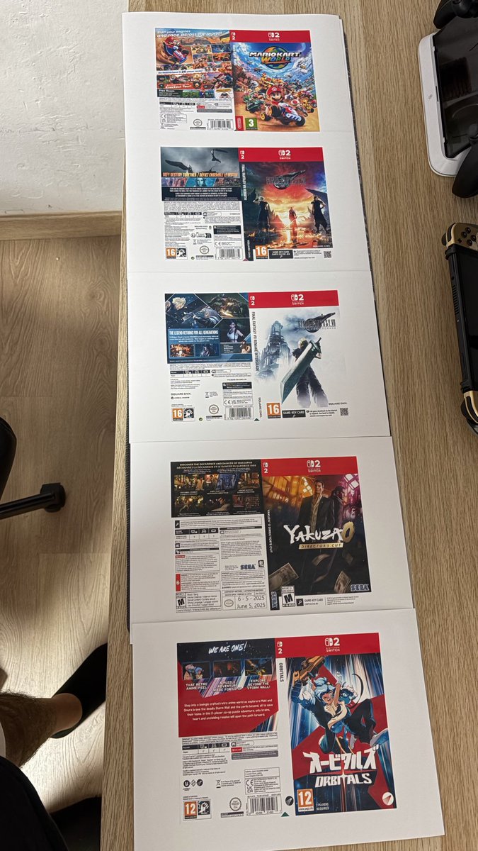 JONA9BCN's tweet photo. He decidido crear cajas físicas de mis juegos digitales para que luzcan como uno más en mi biblioteca. Solo hay que comprar papel Glossy, unas cajitas en @wakkapoficial y a imprimir ☺️. Este es el resultado 🥰🥰 https://t.co/FNBK74qpJo