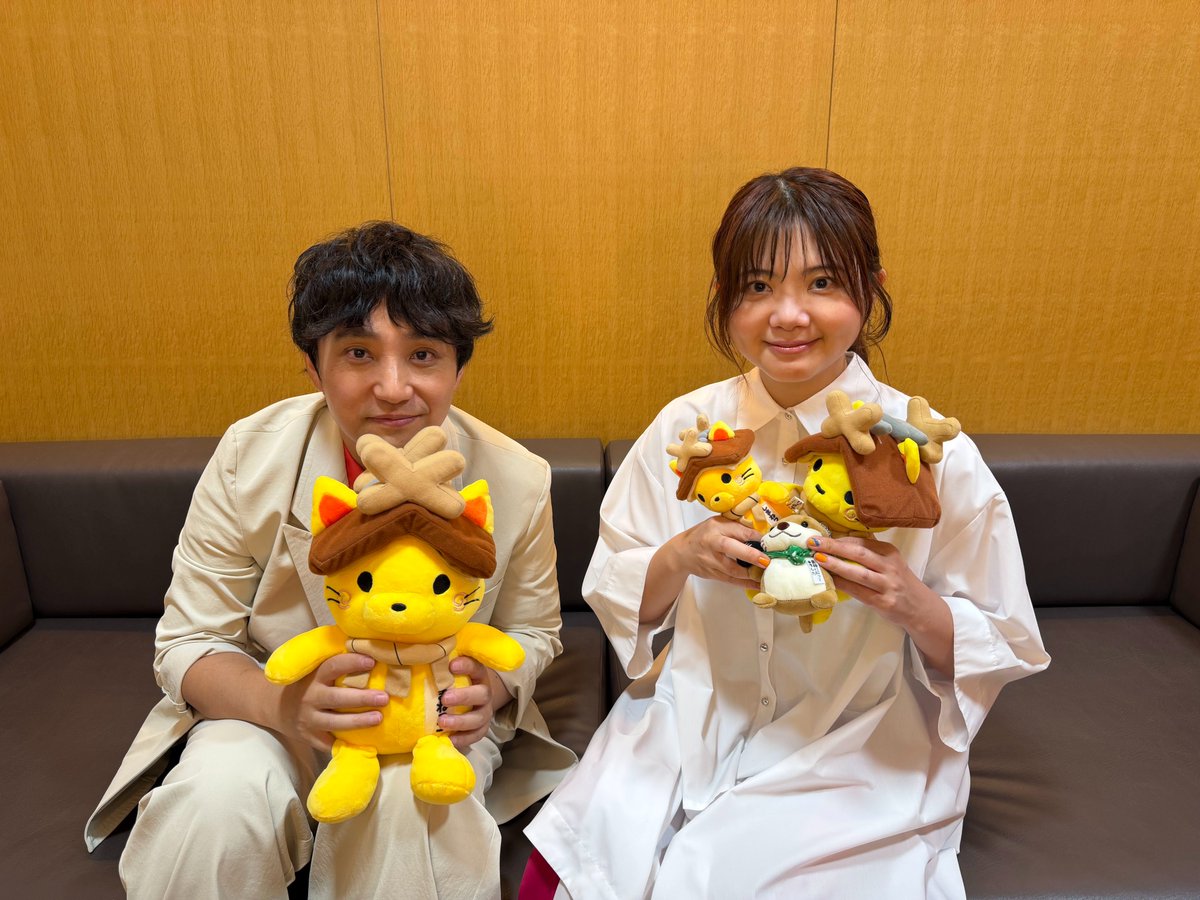 IKIMONOofficial's tweet photo. 💌 FC｜info

MOVIE「いきものだよりウルトラ」

ほやほやボイス〜バックステージがかり〜
（超全国あんぎゃー・DAY13：島根）

公演終了直後のふたりのトークや
開演前の恒例行事"ダジャレ円陣"などをお届け♫

ぜひアプリをダウンロードしてお楽しみください🙌

★超１年２組★
https://t.co/XbbZKNOsJy
