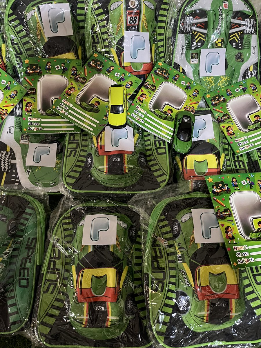PonslaRH's tweet photo. @justinbebis Good morning @justinbebis 

PONSLA donates $PONS Educational items to kids. The first ever project to donate Real Pons Items in the world.

Let’s make the world a better place 💚 https://t.co/nbfEBGS9tZ