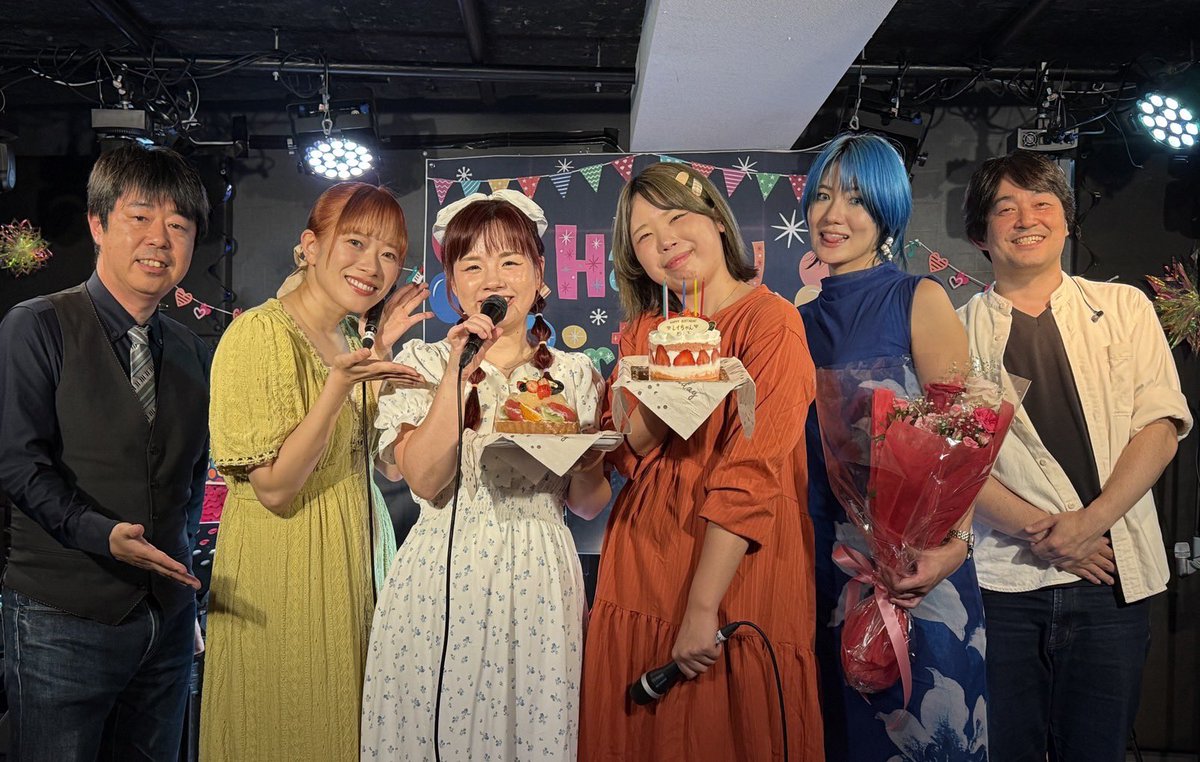 komaiumeno's tweet photo. 本日は東京音実劇場でのライブでした😊❣️

鹿野レイさんの企画でコラボ満載の楽しい夜でした🙌🏻✨
ご覧頂いた皆様ありがとうございました！！！

新たな繋がりもできて嬉しいなっ☺️
レイさんお誕生日おめでとう🎁 https://t.co/PHeMPaFdR3