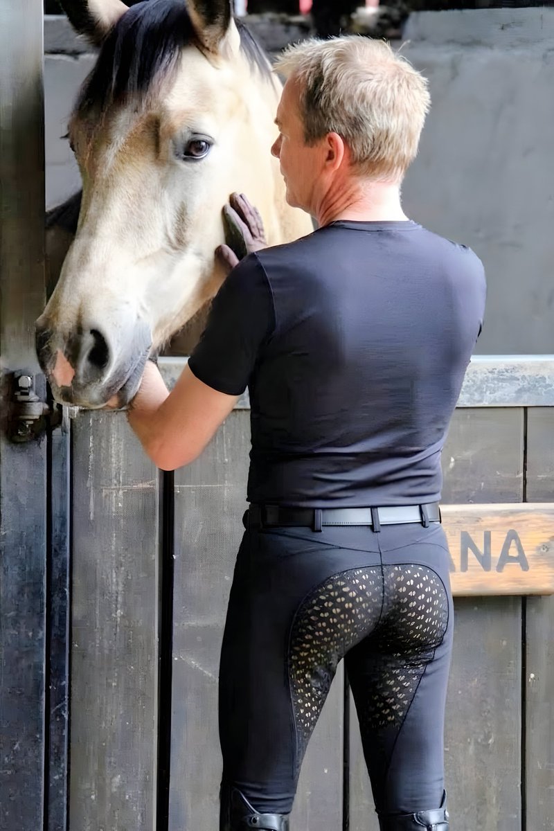 OwnedOnFile's tweet photo. Hand on the pale horse. Kissing the dark one in the aisle. In the saddle, looking aside. Asleep in white, black shorts. Uncensored: https://t.co/Uq74ceQqs1
#owned #evening #exposed https://t.co/2uQC4xbYQf